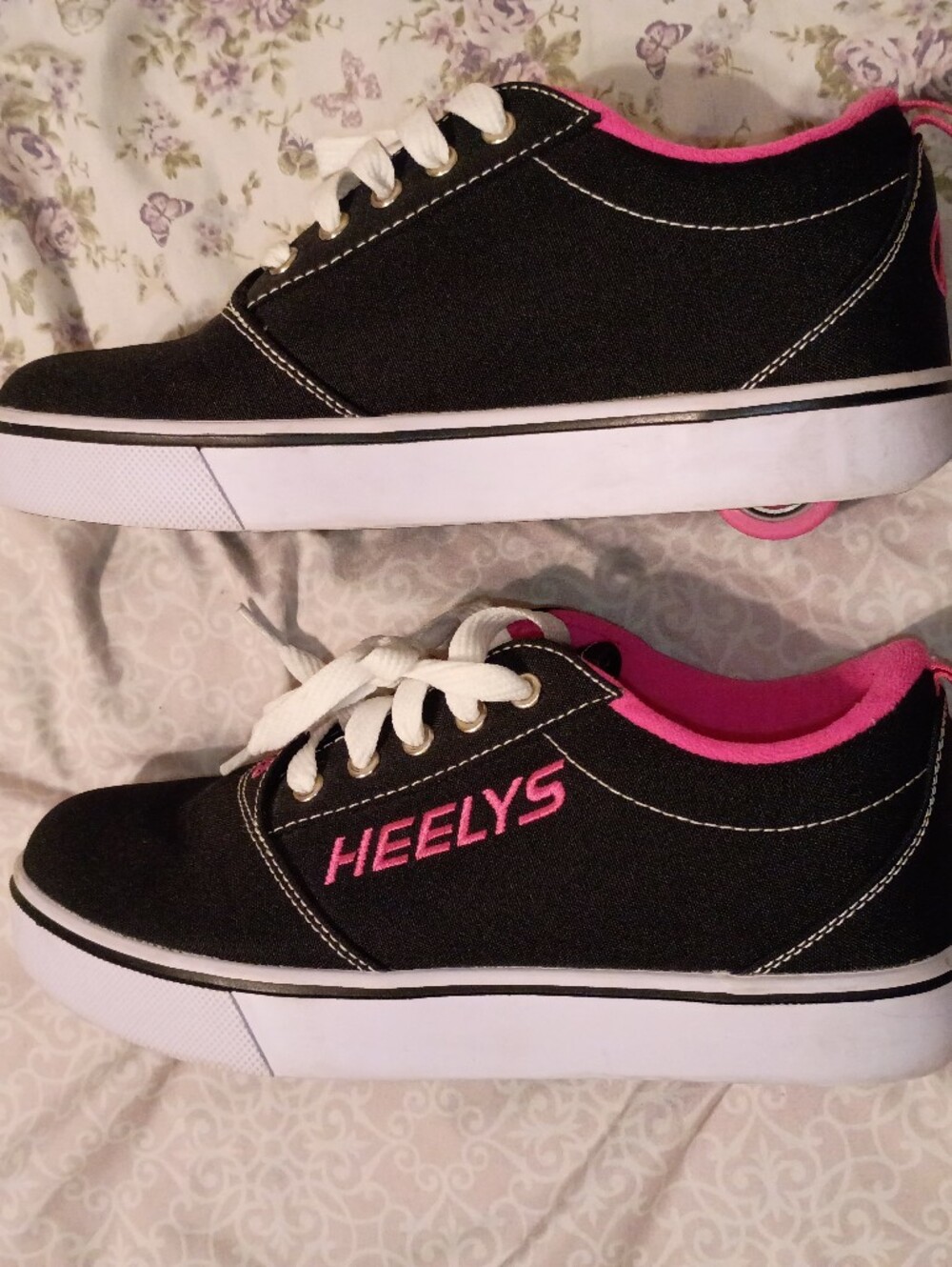 Heelys Kids Pro 20 Skate Shoes Black Pink Canvas Sneaker Youth Size 6/US Women 7